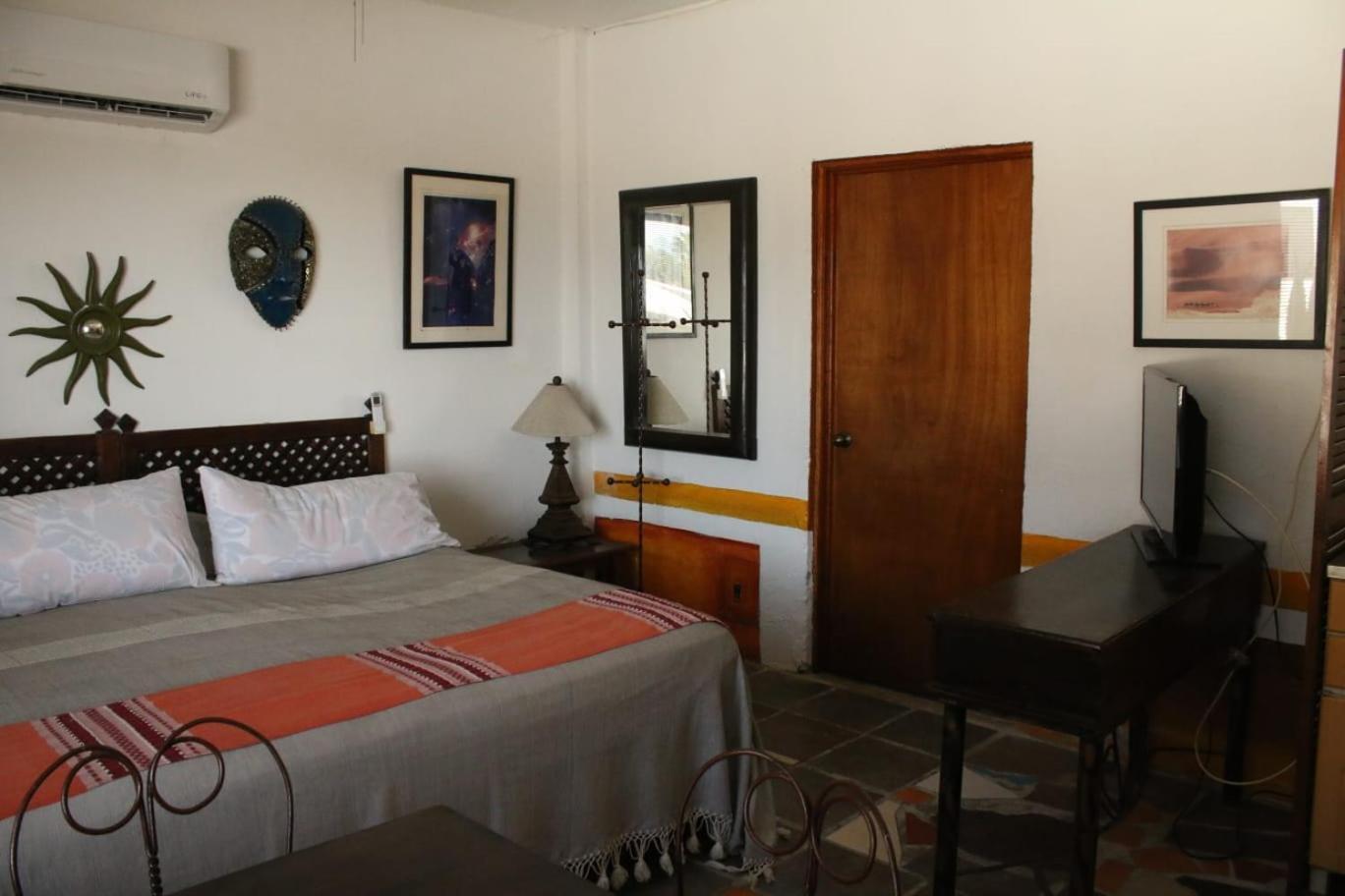 Casa Artista Bed & Breakfast Manzanillo Exterior photo